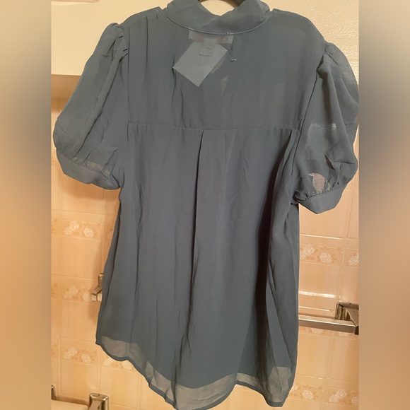 Blouse - Picture 2 of 5